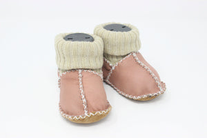 Cozy Toez Pink Leather-knit collar
